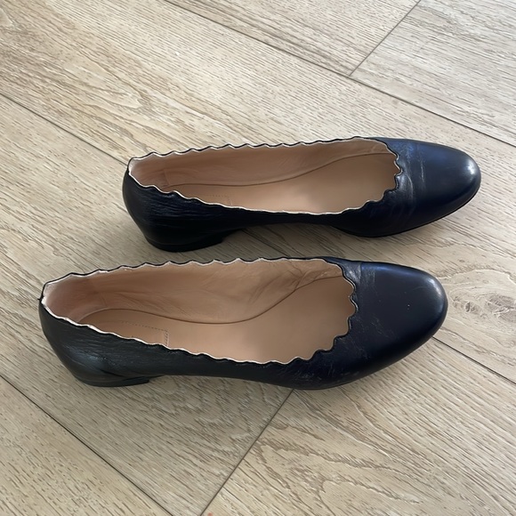 Women’s Chloe Black leather scalloped edge ballet flat - Picture 3 of 9